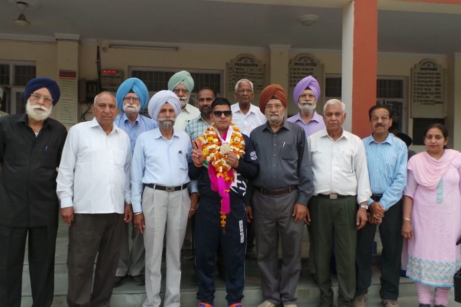 Jasbir Singh won Gold Medal (1st Position) in Floor Hockey – Austria (Vienna)